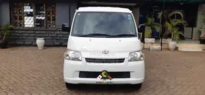 Toyota TownAce 2019 White