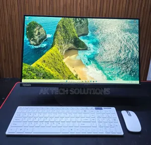 Desktop Computer Lenovo 8GB AMD Ryzen 5 SSD 256GB