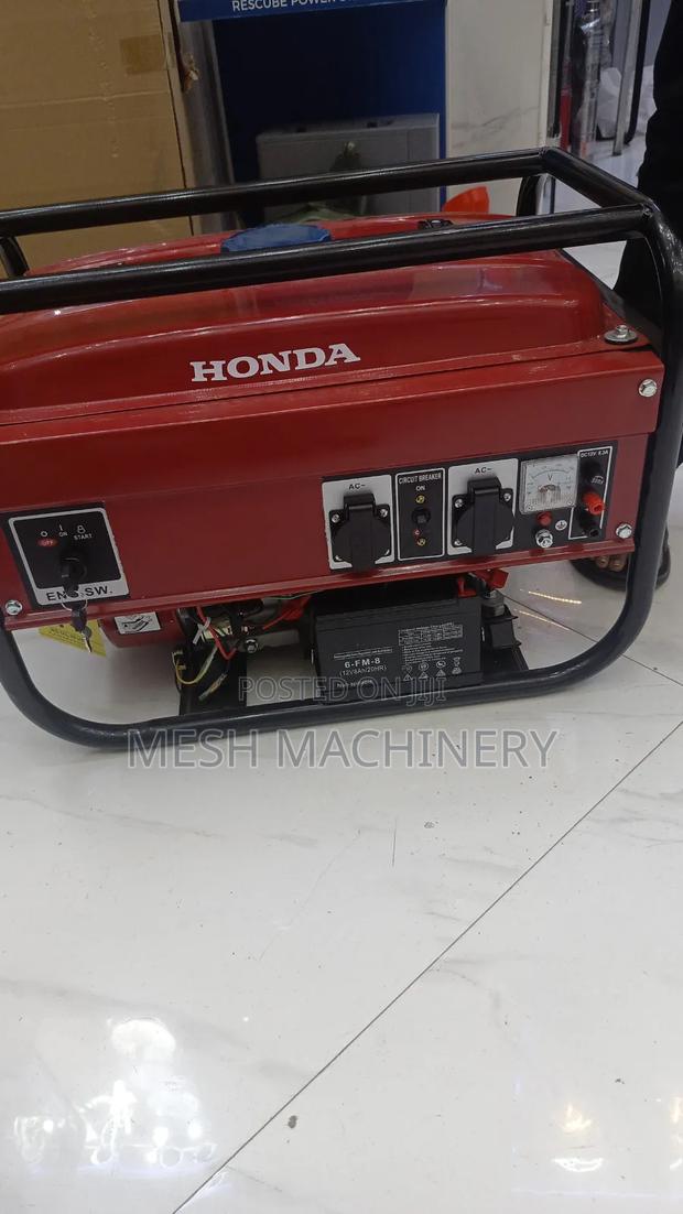 Honda Single Phase Gasoline Generator - main view