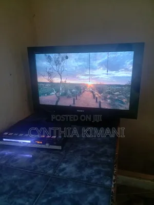 Selling 32inch TV