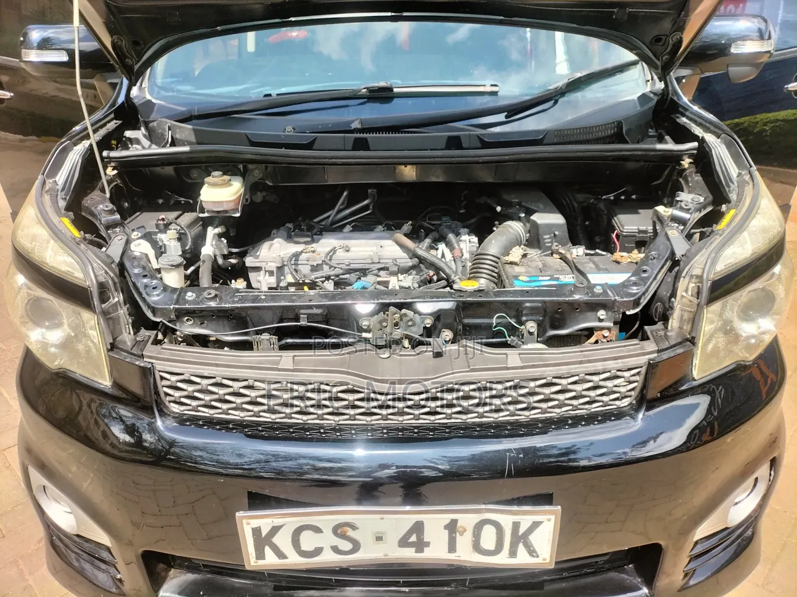 Toyota Voxy 2011 Black