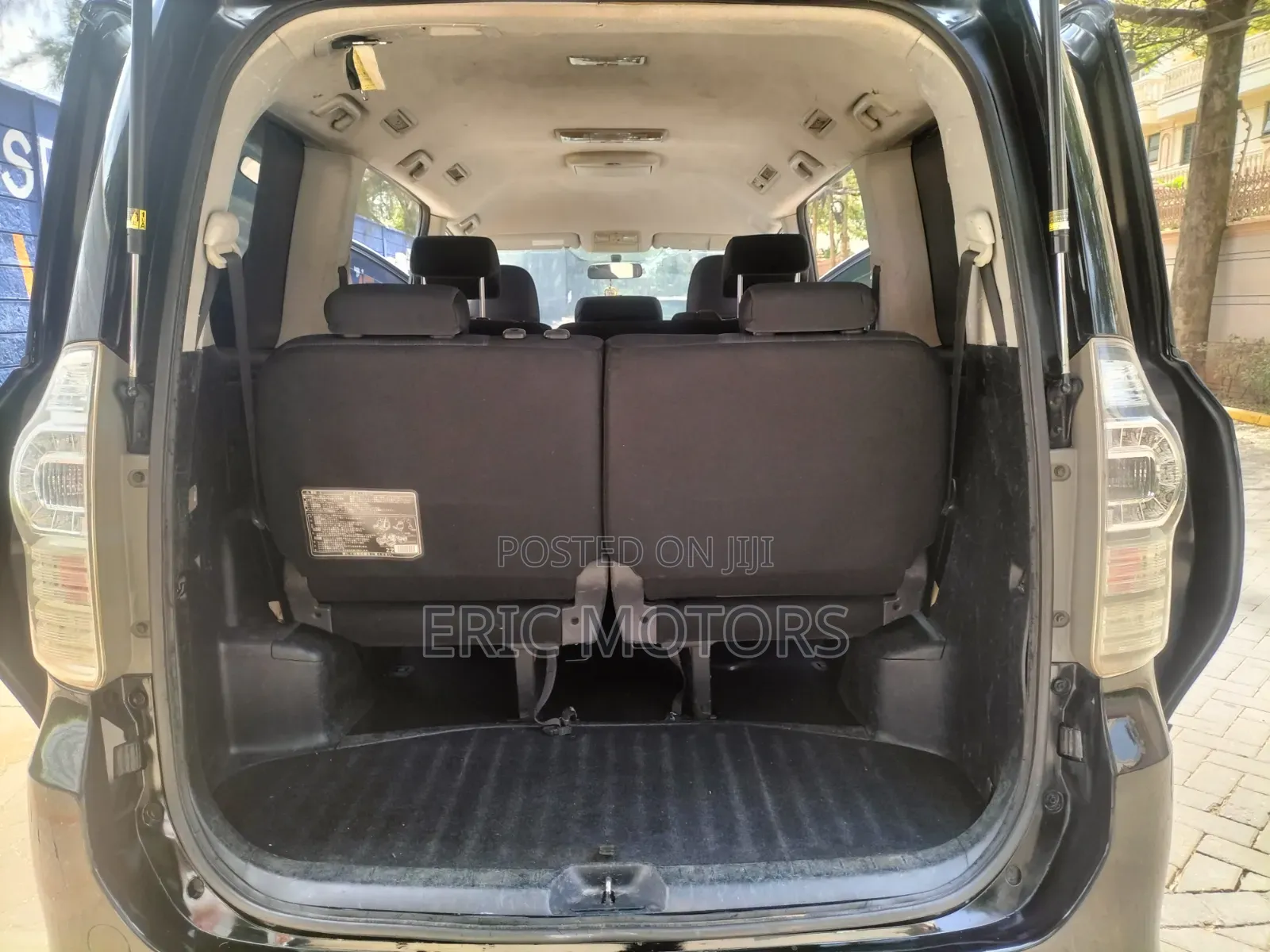 Toyota Voxy 2011 Black