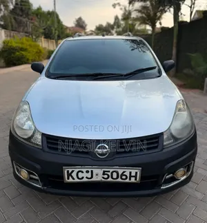 Nissan Advan 2009 Gray