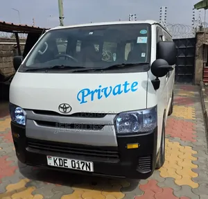 Toyota HiAce 2014 White