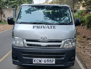 Toyota HiAce 2012 Silver