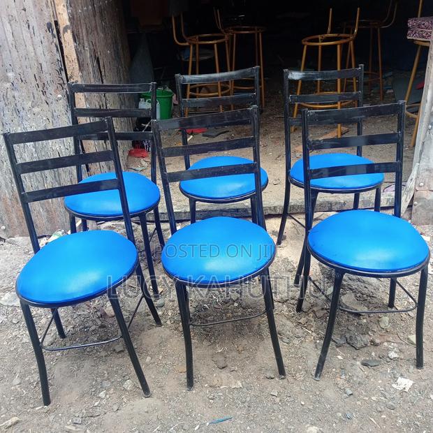 Blue Chairs With R-8 Support - main view