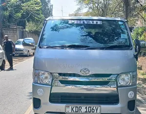 Toyota HiAce 2016 Silver