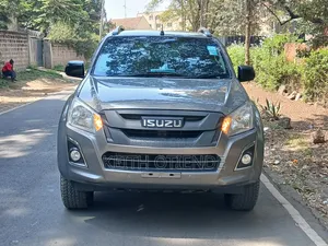 Isuzu D-MAX 2023 Gray