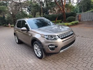 Land Rover Discovery Sport 2016 Gold