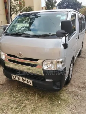 Toyota HiAce 2013 Silver