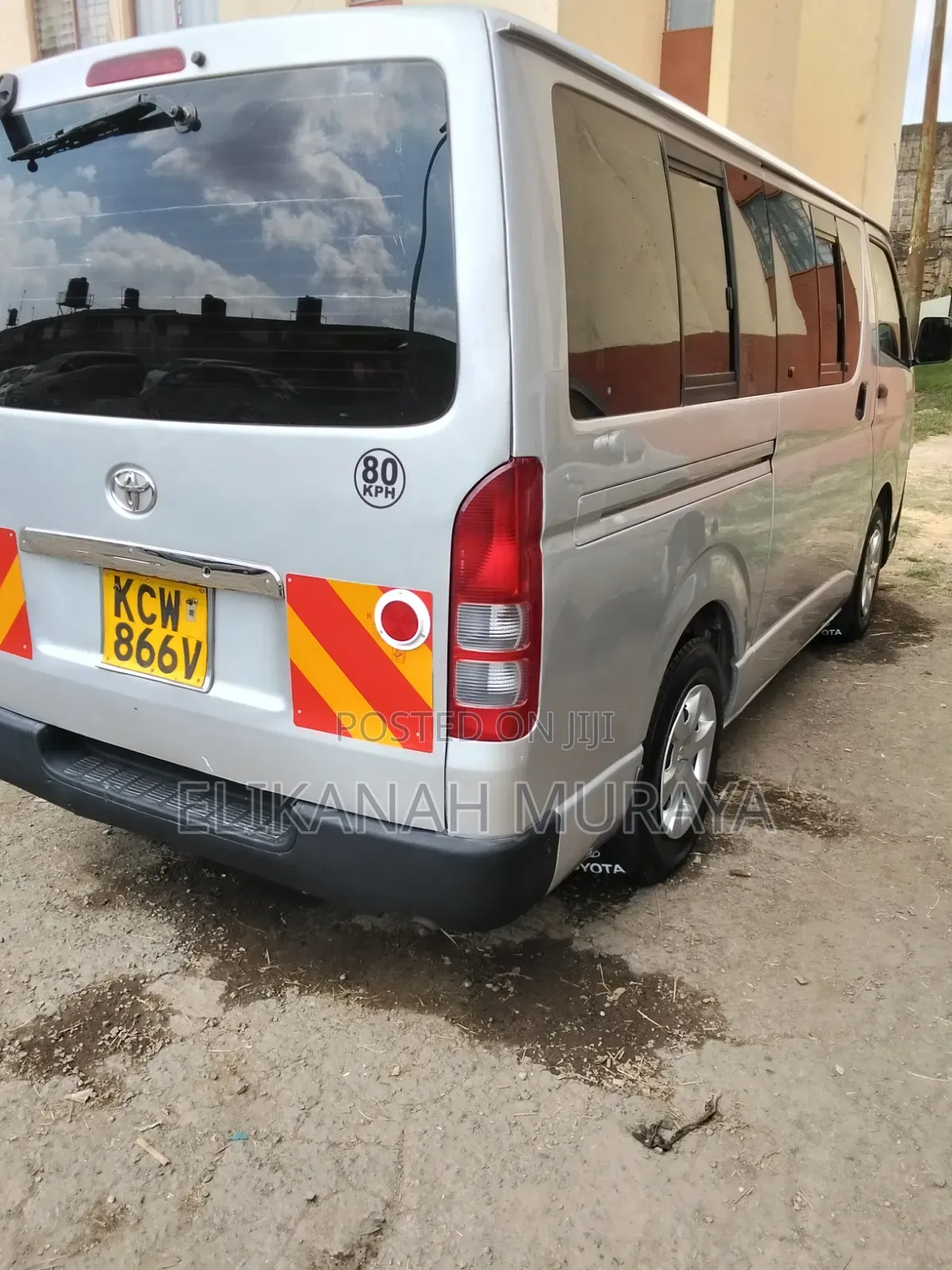Toyota HiAce 2013 Silver