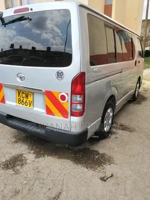 Toyota HiAce 2013 Silver