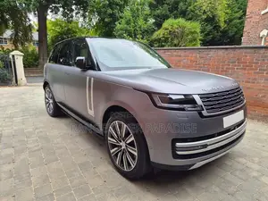 Land Rover Range Rover 2025 Gray