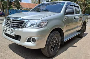 Toyota Hilux 2011 Silver