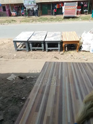 The LEE'S Furnitures
