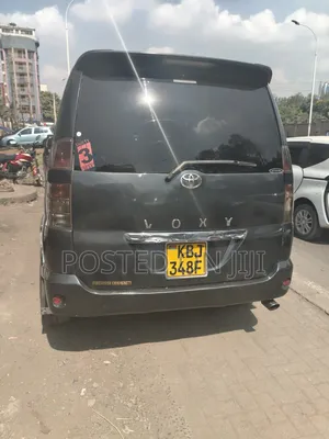 Toyota Voxy 2003 Gray
