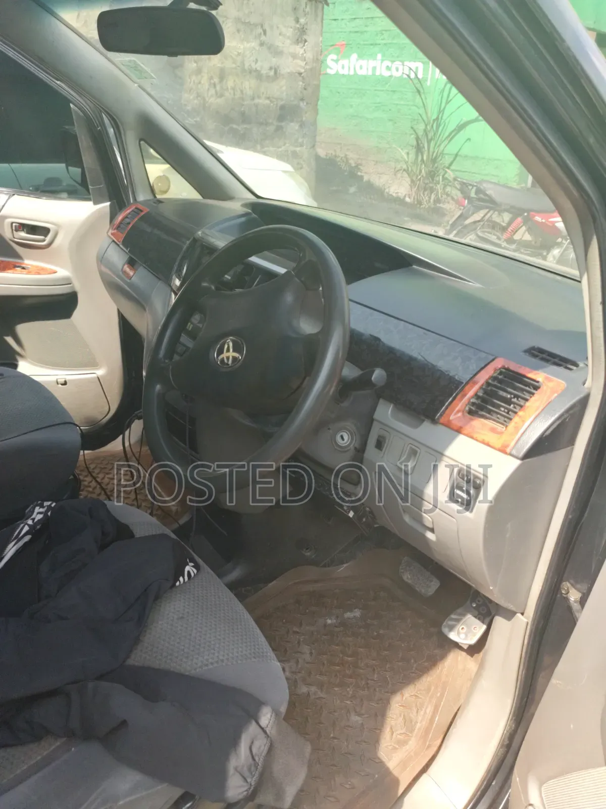 Toyota Voxy 2003 Gray