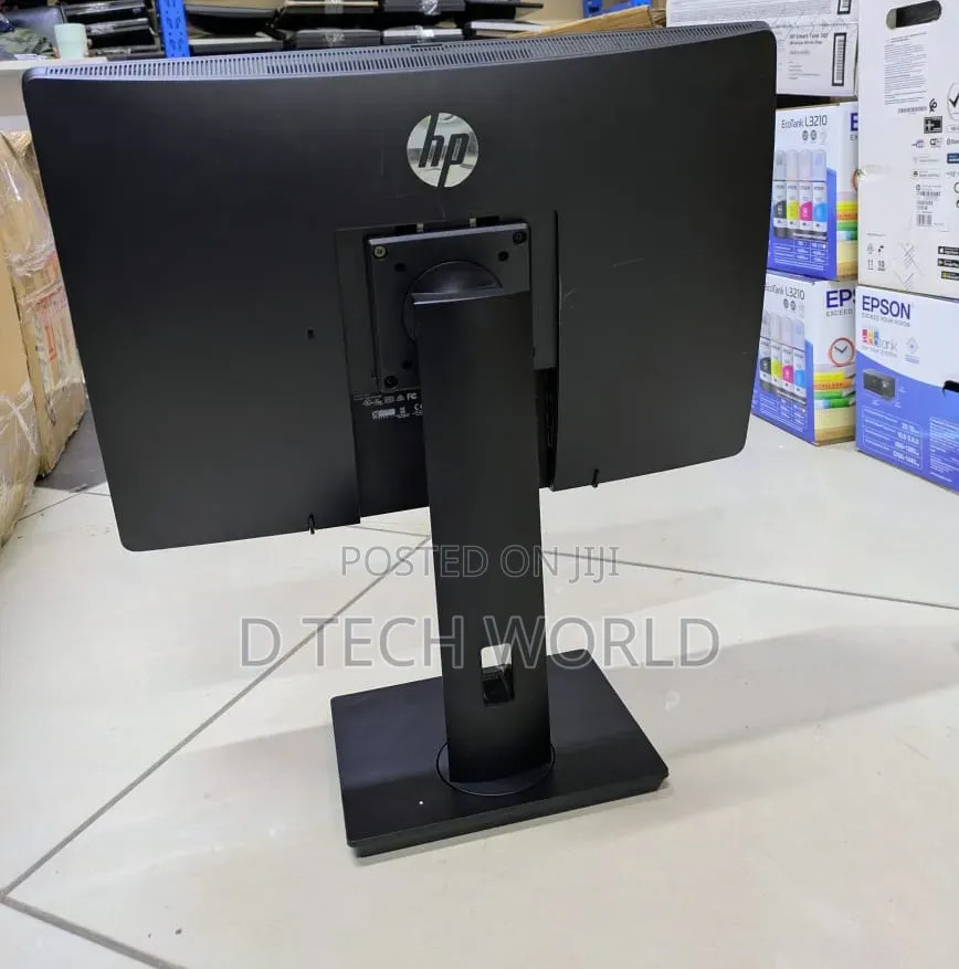 Desktop Computer HP ProOne 600 G3 8GB Intel Core i5 SSD 256GB