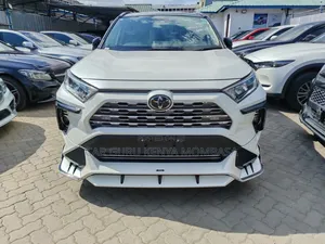 Toyota RAV4 2019 White