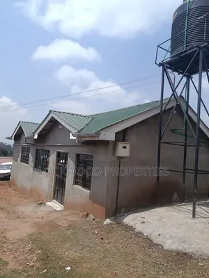 2bdrm Bungalow in Zambezi for rent