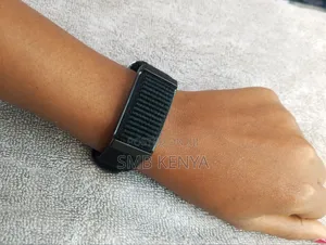 Screenless Health Monitoring Bracelet
