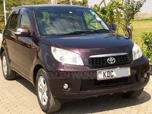 Toyota Rush 2014 Maroon