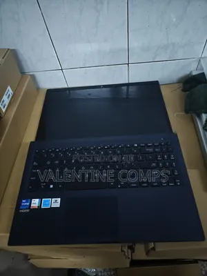 Laptop Asus ExpertBook B1 16GB Intel Core i7 SSD 512GB