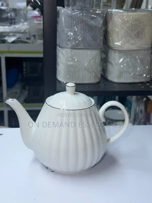 1.5ltrs Ceramic Tea Pot Available