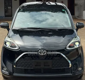 Toyota Sienta 1.5 FWD 2019 Black