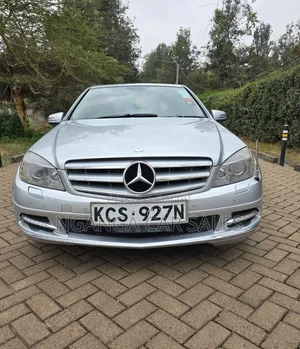 Mercedes-Benz C200 2012 Silver