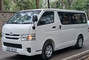 Toyota HiAce 2014 White