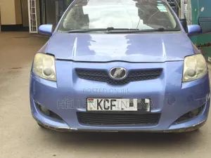 Toyota Auris 2010 Blue