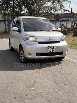 Toyota Porte 1.5 FWD 2007 Silver