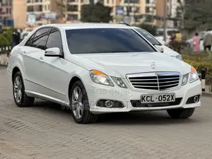 Mercedes-Benz E350 2010 Pearl