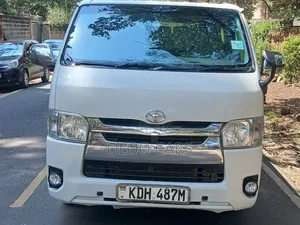 Toyota HiAce 2015 White