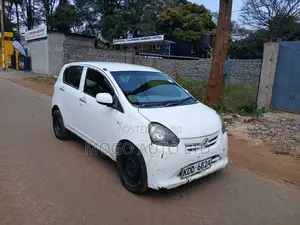 Daihatsu Mira 2014 White