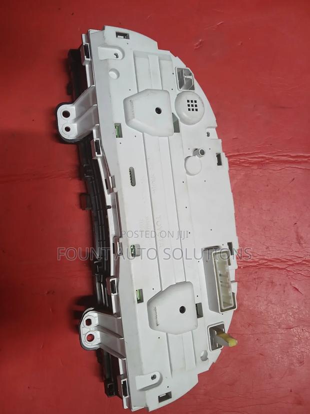 Dashboard Clock Toyota Premio 260 - thumbnail 2