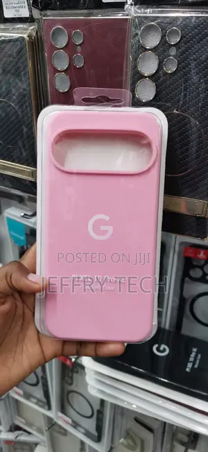 Google Pixel 10 Precision-Cut Pill-Shaped Camera Opening Cover