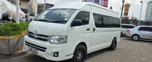Toyota HiAce 2015 White