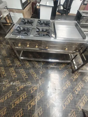 Combined Cooking Unit – 4 Burners + Griddle All‐in‐One