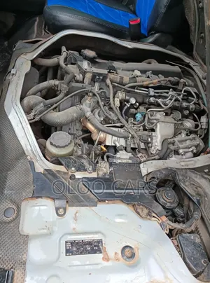Toyota HiAce 2016 Silver