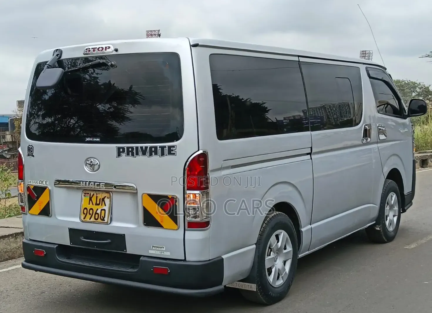 Toyota HiAce 2016 Silver
