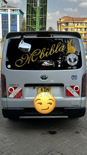 Toyota HiAce 2016 Silver