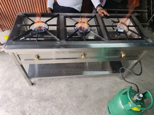 Three‐Burner Commercial Cooker