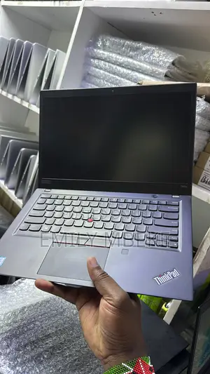 Laptop Lenovo ThinkPad T490s 32GB Intel Core i7 HDD+SSD 512GB