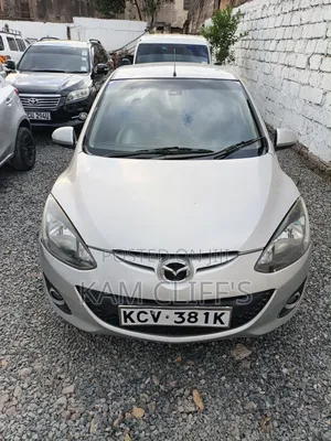 Mazda Demio 2012 Silver