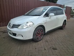 Nissan Tiida 2011 White