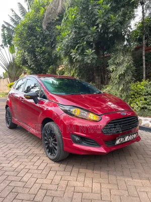 Ford Fiesta 2015 Red