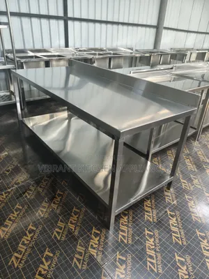 Full‐Length Stainless Steel Work Table