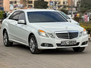 Mercedes-Benz E350 2010 White